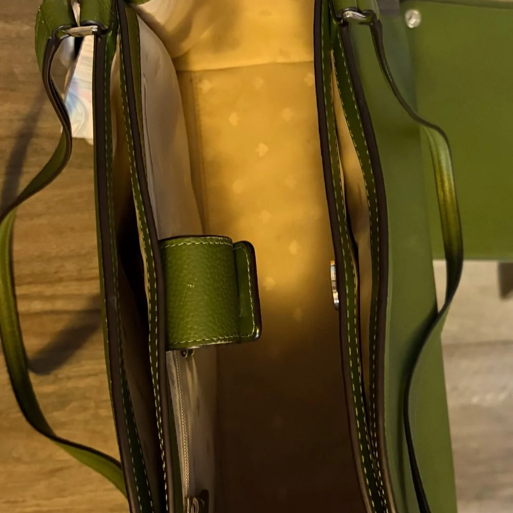 Kate Spade Forest Green Leather Tote - Picture 4 of 13